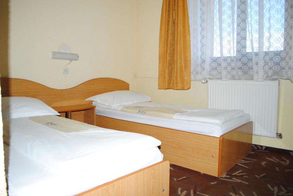 Hotel West Scheia Rum bild